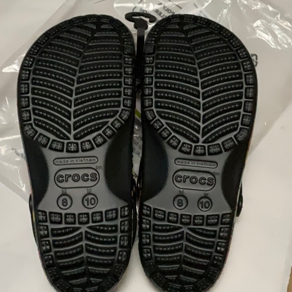 M8/W10 DISNEY CROCS Mickey and Minnie Halloween Shoes 2022 - Picture 15 of 16